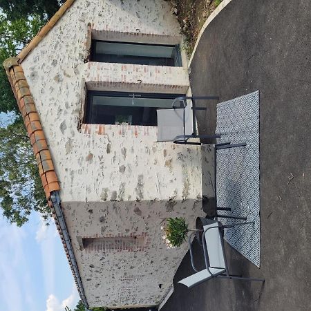 Studio Quartier Calme ลารอช-ซูร์-ยง ภายนอก รูปภาพ